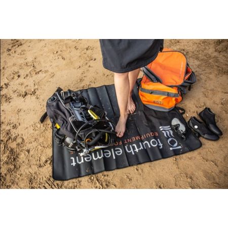 FOURTH ELEMENT changing mat diameter 120 x 95cm