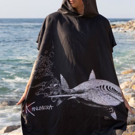 Kanumera Microfiber Poncho, Large Size, Great White Shark and Diver