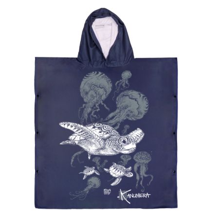 Kanumera Medium Microfiber Poncho, The Turtle Banquet